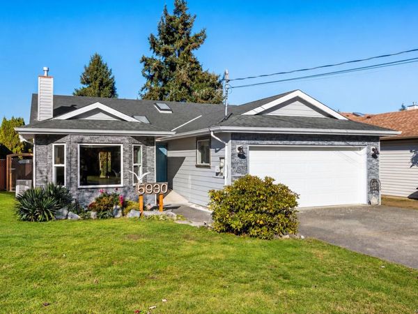 5930 Broadway Rd , Nanaimo, BC V9V 1C9