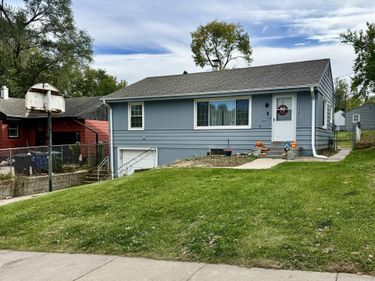 5805 Manderson Street, Omaha, NE 68104