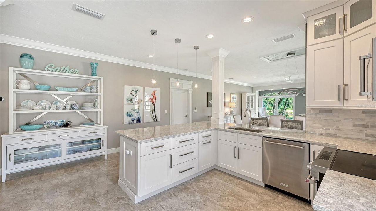 3407 Hadfield Greene, Unit 13, Sarasota, FL 34235 Photo