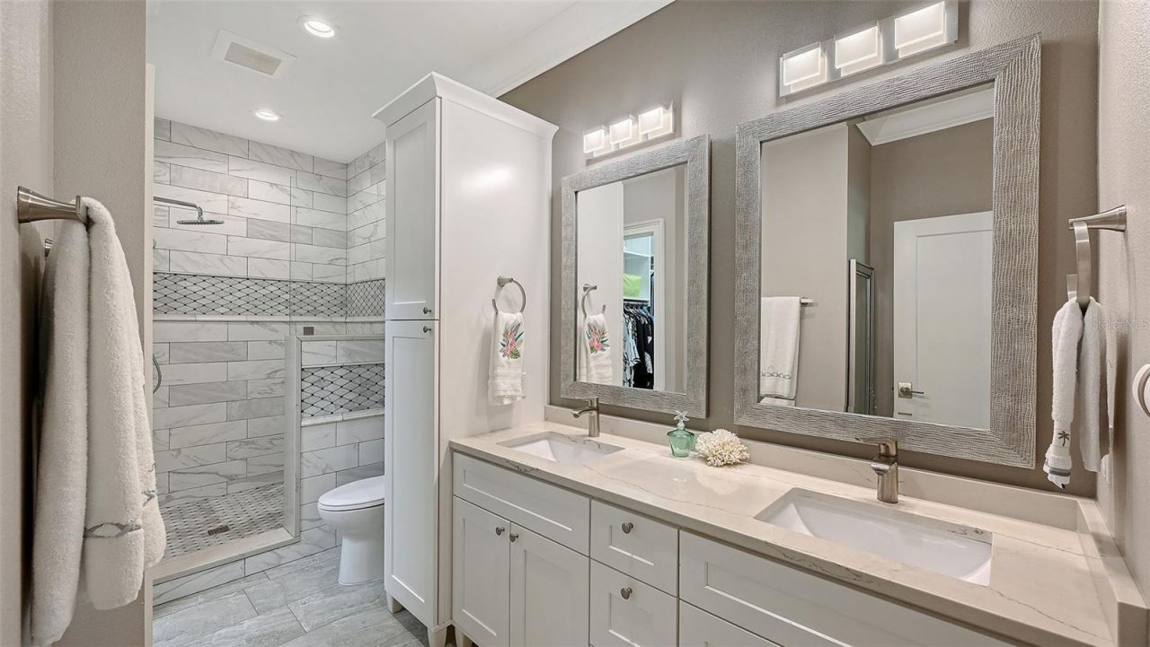 3407 Hadfield Greene, Unit 13, Sarasota, FL 34235 Photo