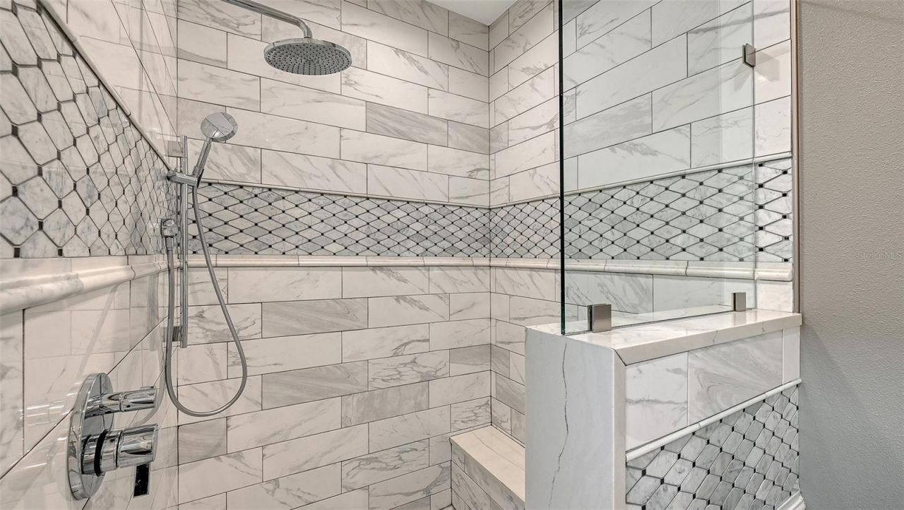 3407 Hadfield Greene, Unit 13, Sarasota, FL 34235 Photo