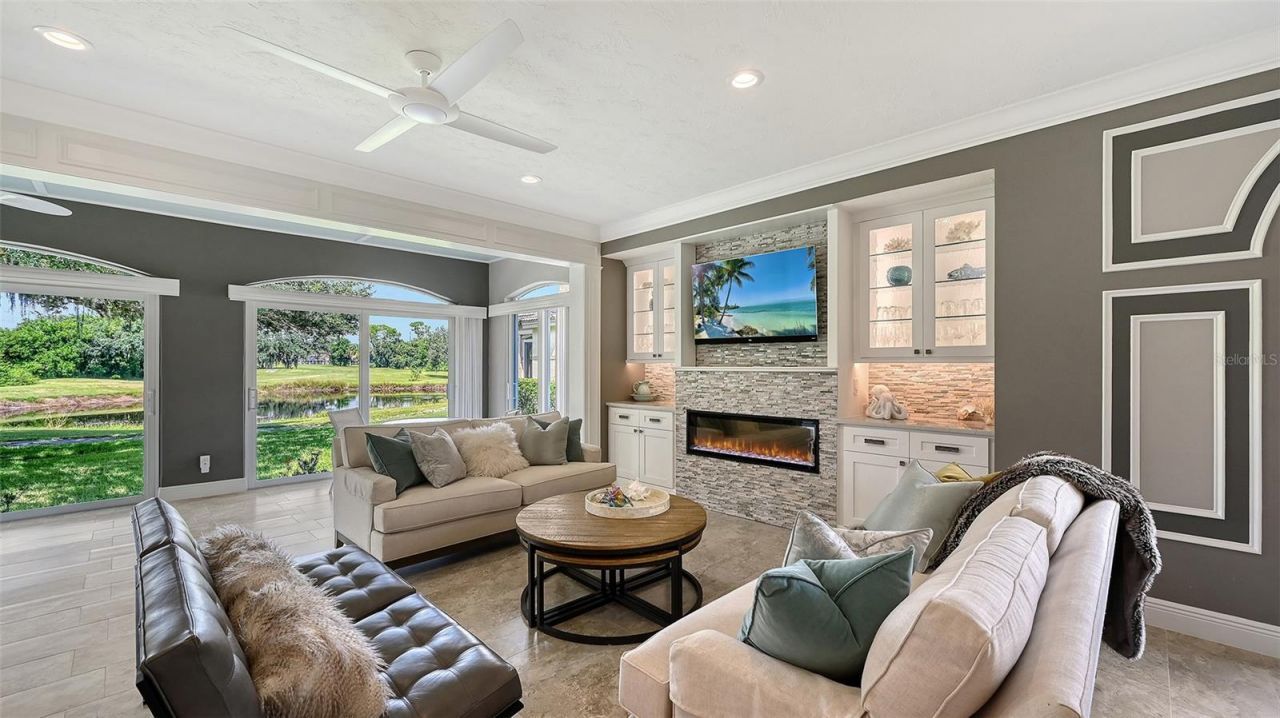 3407 Hadfield Greene, Unit 13, Sarasota, FL 34235 Photo