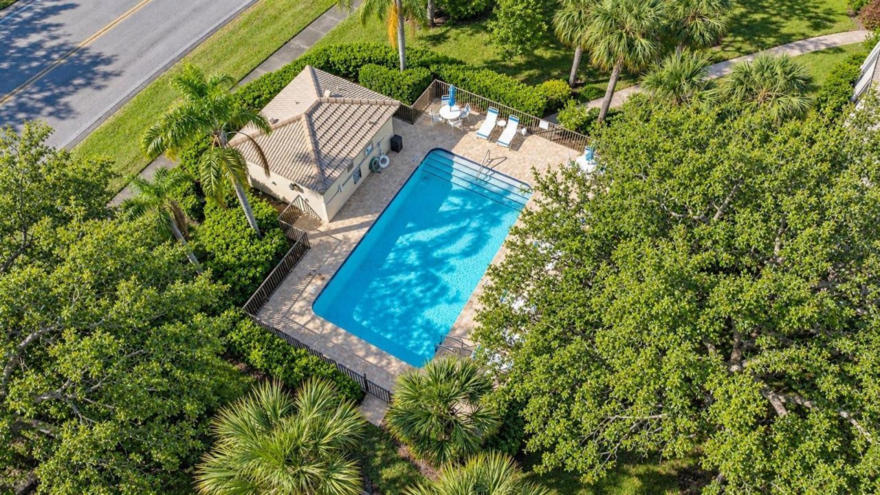 3407 Hadfield Greene, Unit 13, Sarasota, FL 34235 Photo