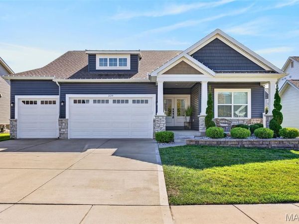 220 Still Creek Drive, Lake St Louis, MO 63367