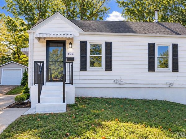 600 Granda Drive, St Louis, MO 63125