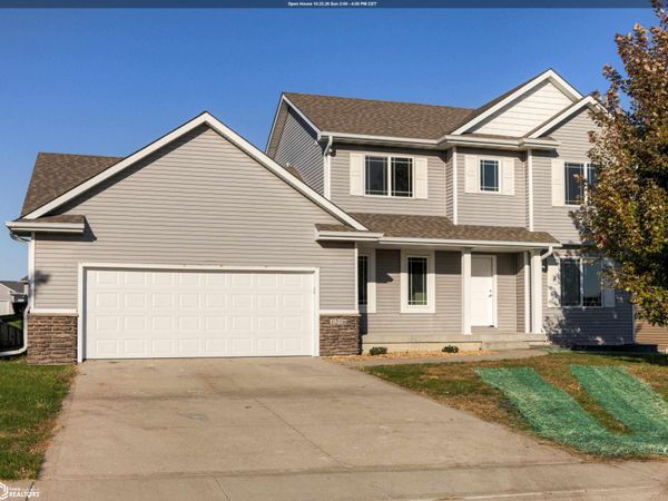 1216 90Th Street, West Des Moines, IA 50266