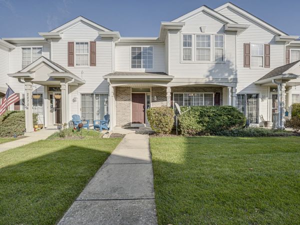2272 Reflections Drive , Unit 2272, Aurora, IL 60502