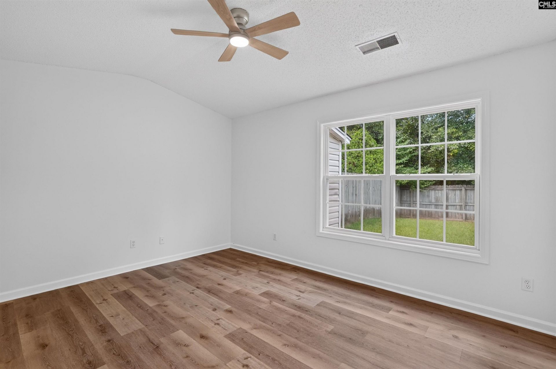 165 Ashewood Commons Drive  Photo 10