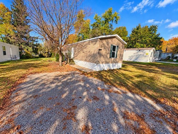 1689 Susan Street, Dorr, MI 49323