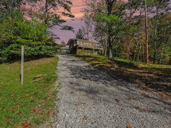 185 Pima Lane, Sugar Grove, OH 43155