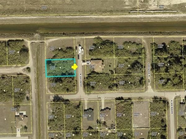 7503 Laura AVE N, LEHIGH ACRES, FL 33971