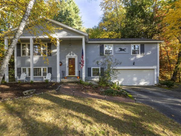 8 Presidential Road, Bedford, NH 03110