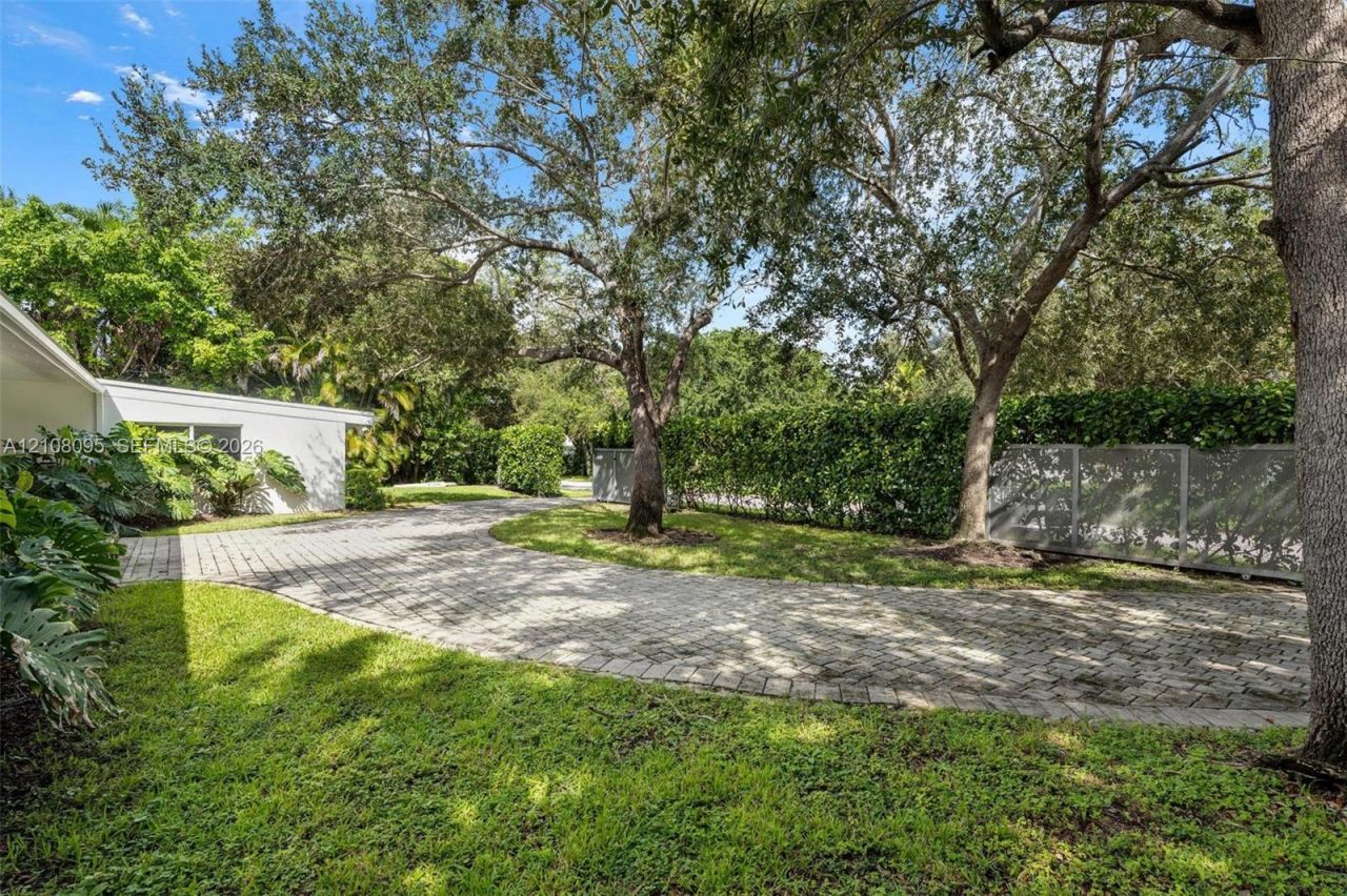 7440 SW 126th St , Pinecrest, FL 33156 Photo