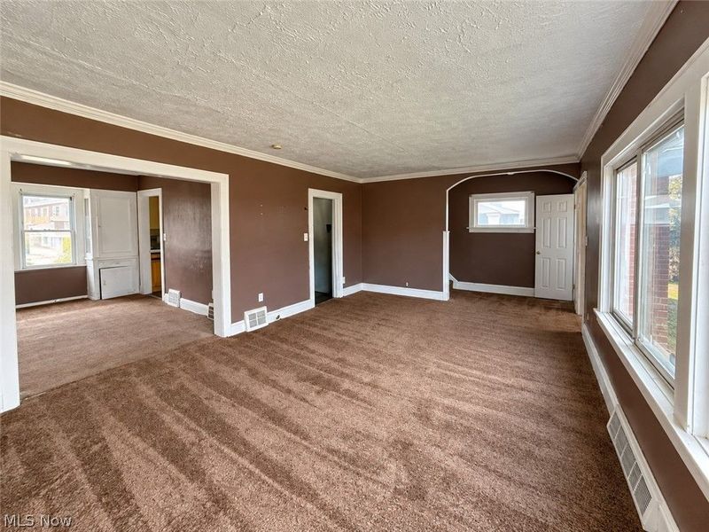 13312 Alvin Avenue, Garfield Heights, OH 44105 Photo 4