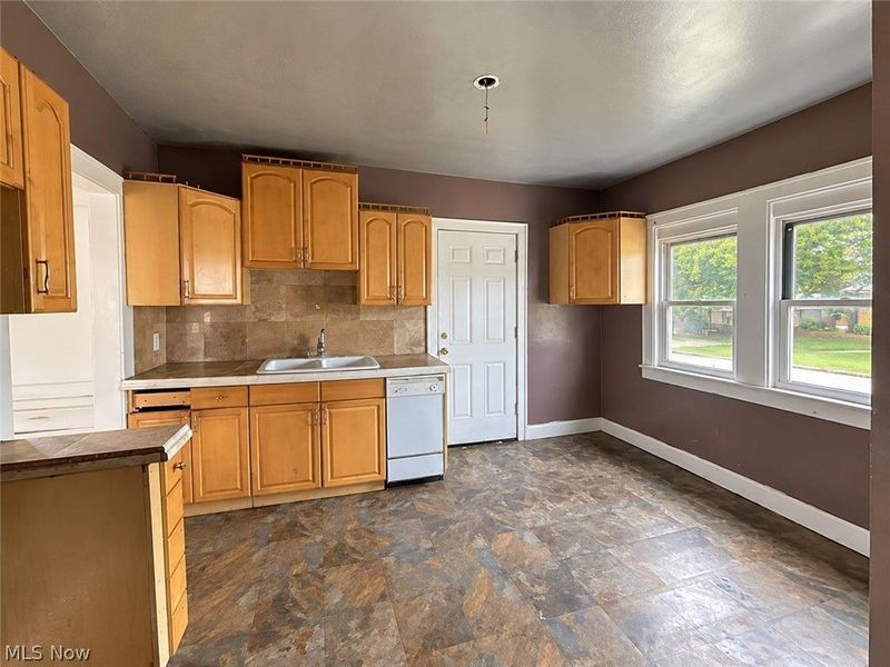 13312 Alvin Avenue, Garfield Heights, OH 44105 Photo 7