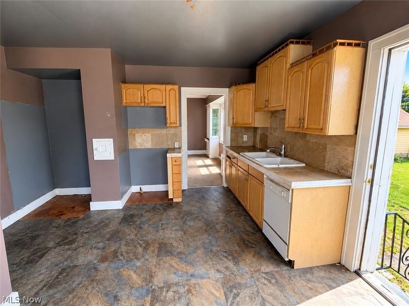 13312 Alvin Avenue, Garfield Heights, OH 44105 Photo 8