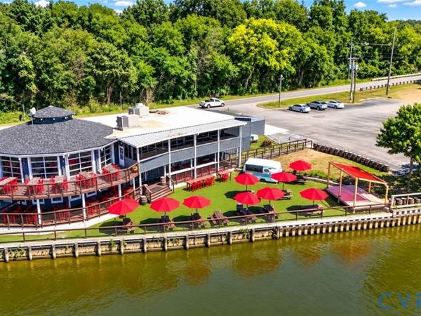 700 Jordan Point Road , North Prince George, VA 23860