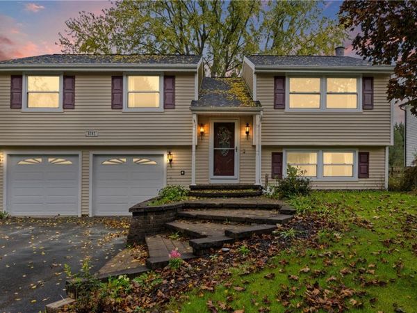5787 Bonnie Brae Circle , Farmington, NY 14425