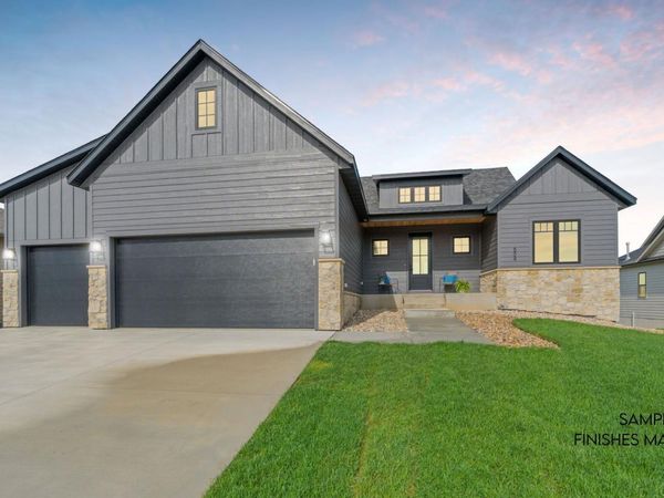 2707 Homestead St, Harrisburg, SD 57032