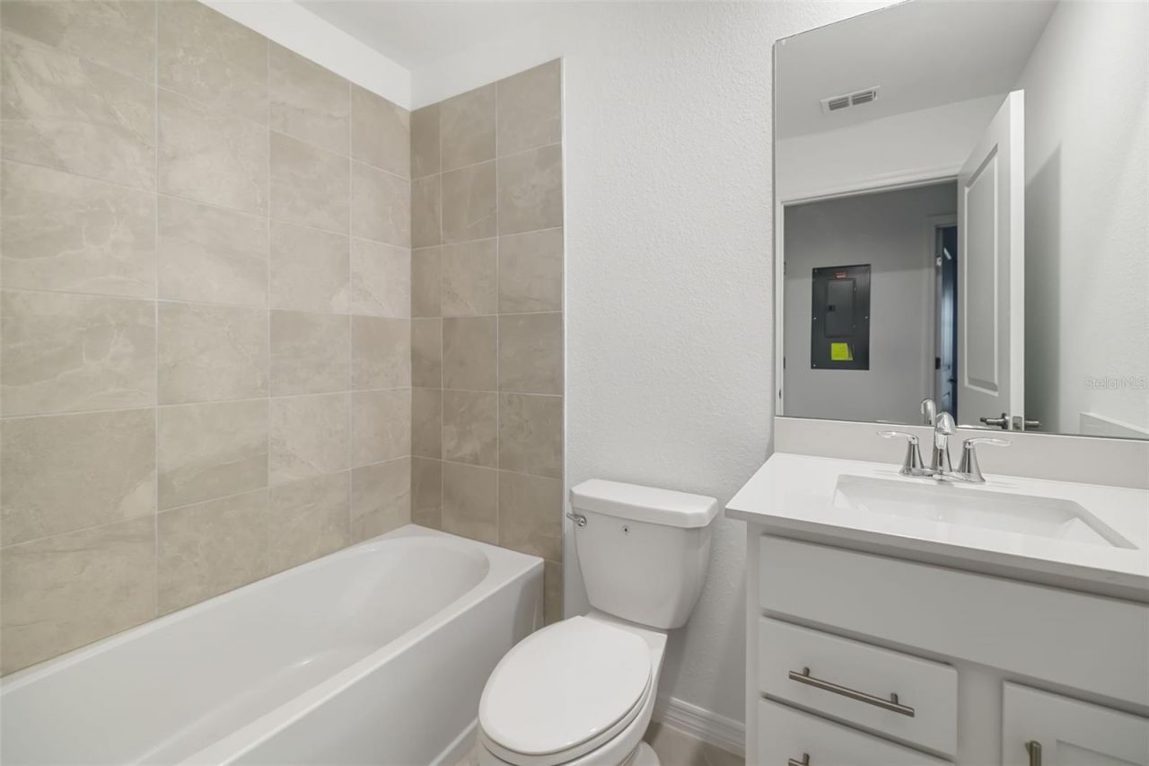 19015 Scallop Loop , Unit 204, Lakewood Ranch, FL 34211 Photo