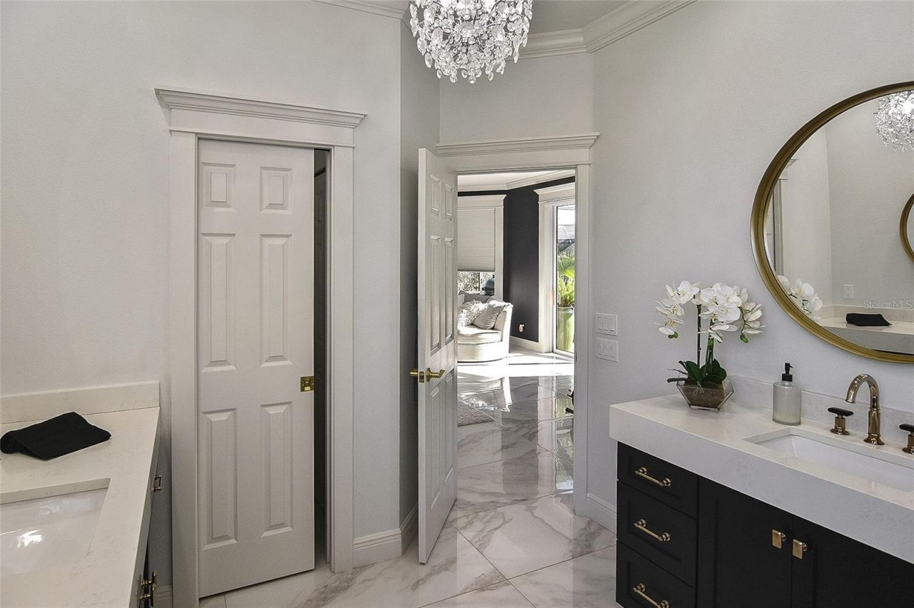 1711 Pinyon Pine Drive, Sarasota, FL 34240 Photo