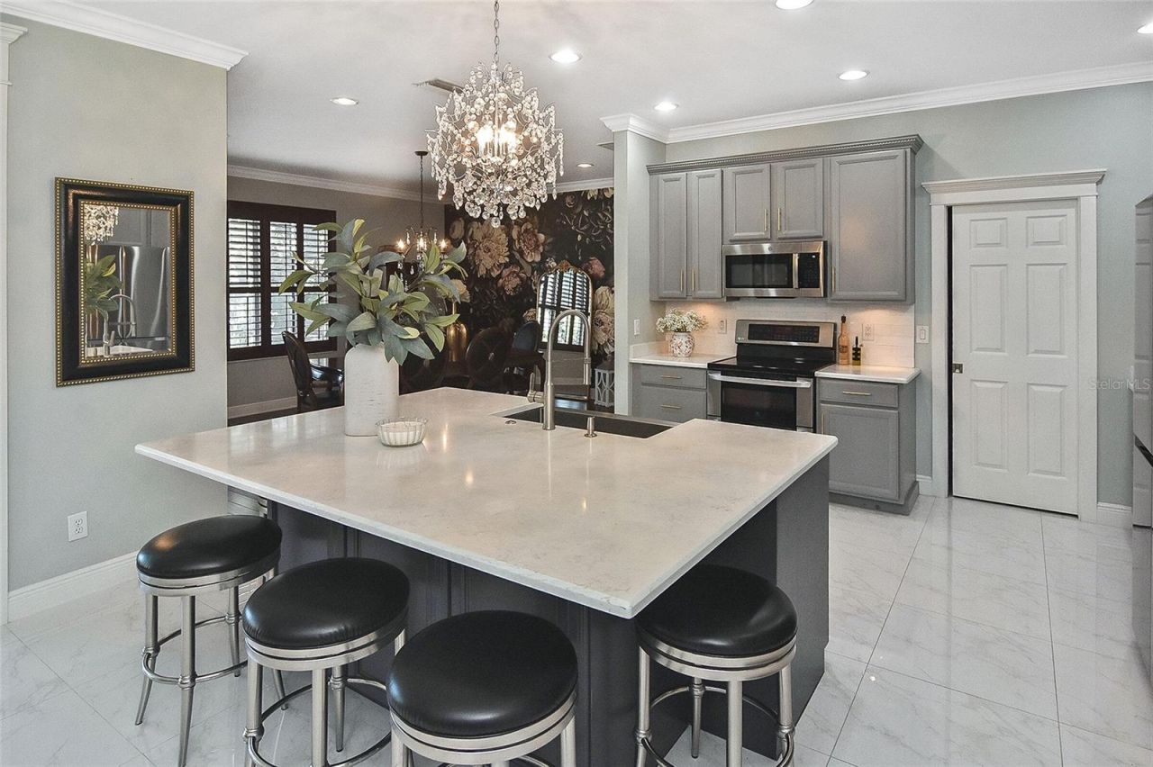 1711 Pinyon Pine Drive, Sarasota, FL 34240 Photo
