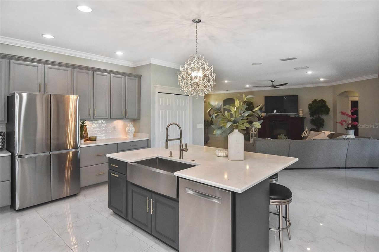 1711 Pinyon Pine Drive, Sarasota, FL 34240 Photo