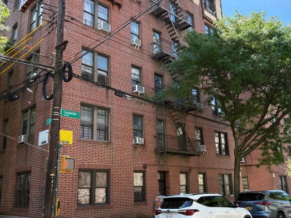 4118 Carpenter Avenue , Bronx, NY 10466
