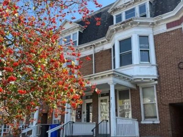 42 E COTTAGE PLACE , YORK, PA 17401