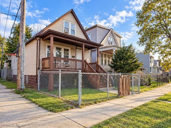 65 E 102nd Place , Chicago, IL 60628
