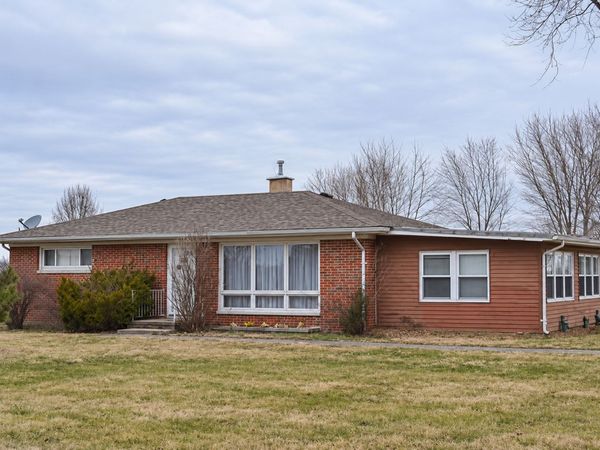 29243 Poplar Road , Centralia, IL 62801