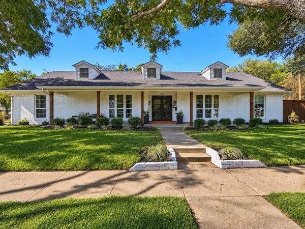 301 N Preston Street, Ennis, TX 75119