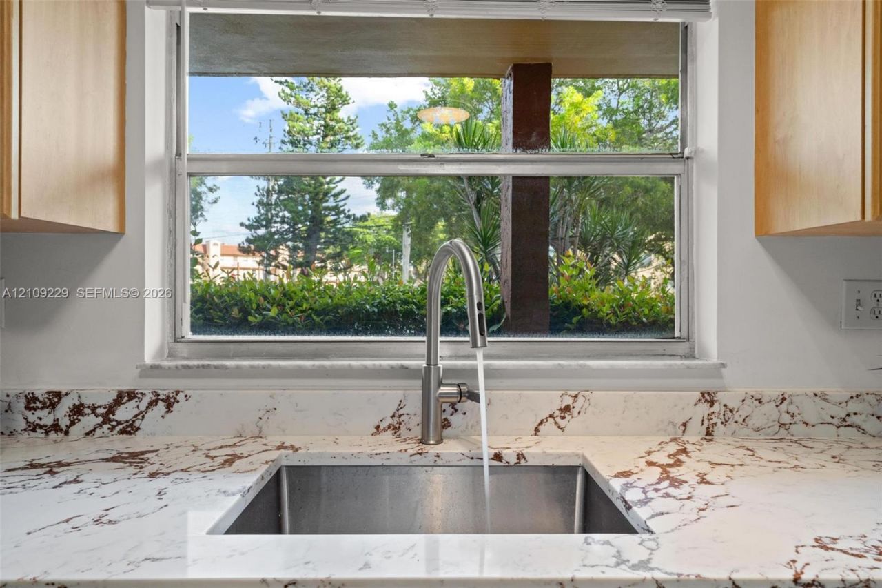 9301 Sunrise Lakes Blvd , Unit 105, Sunrise, FL 33322 Photo