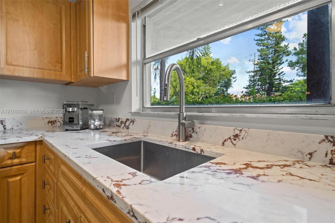 9301 Sunrise Lakes Blvd , Unit 105, Sunrise, FL 33322 Photo