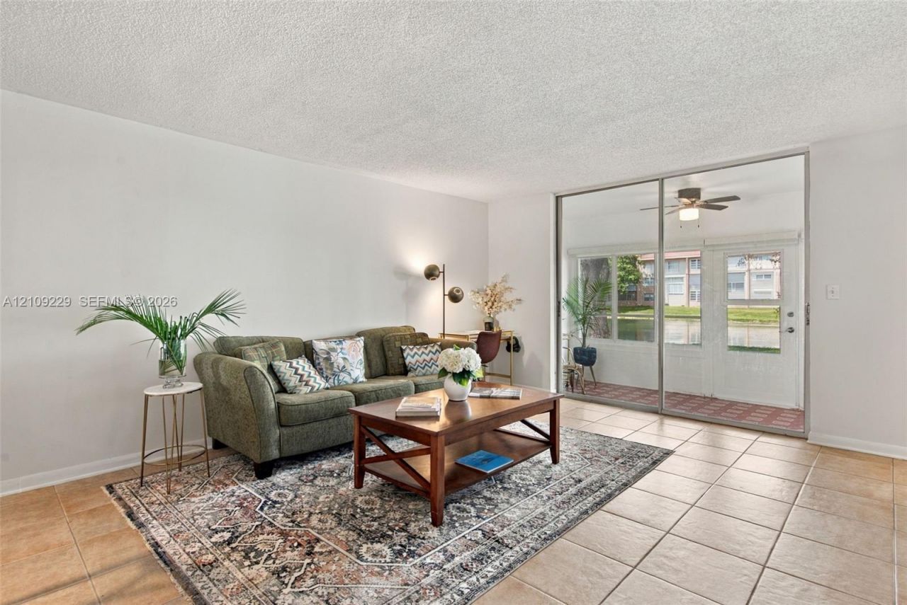 9301 Sunrise Lakes Blvd , Unit 105, Sunrise, FL 33322 Photo