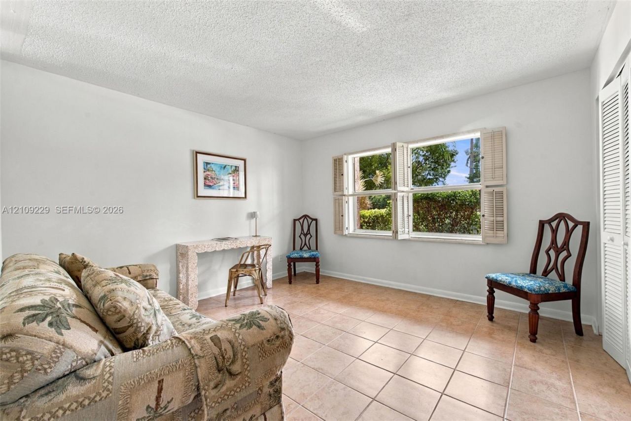 9301 Sunrise Lakes Blvd , Unit 105, Sunrise, FL 33322 Photo