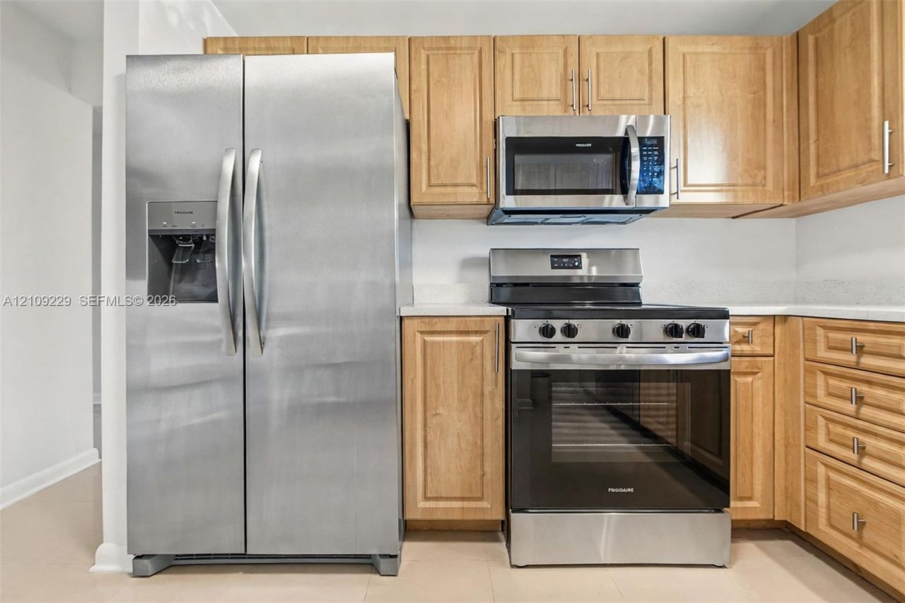 9301 Sunrise Lakes Blvd , Unit 105, Sunrise, FL 33322 Photo