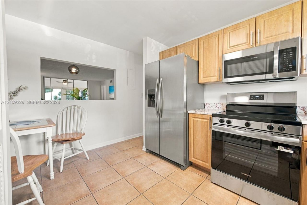 9301 Sunrise Lakes Blvd , Unit 105, Sunrise, FL 33322 Photo