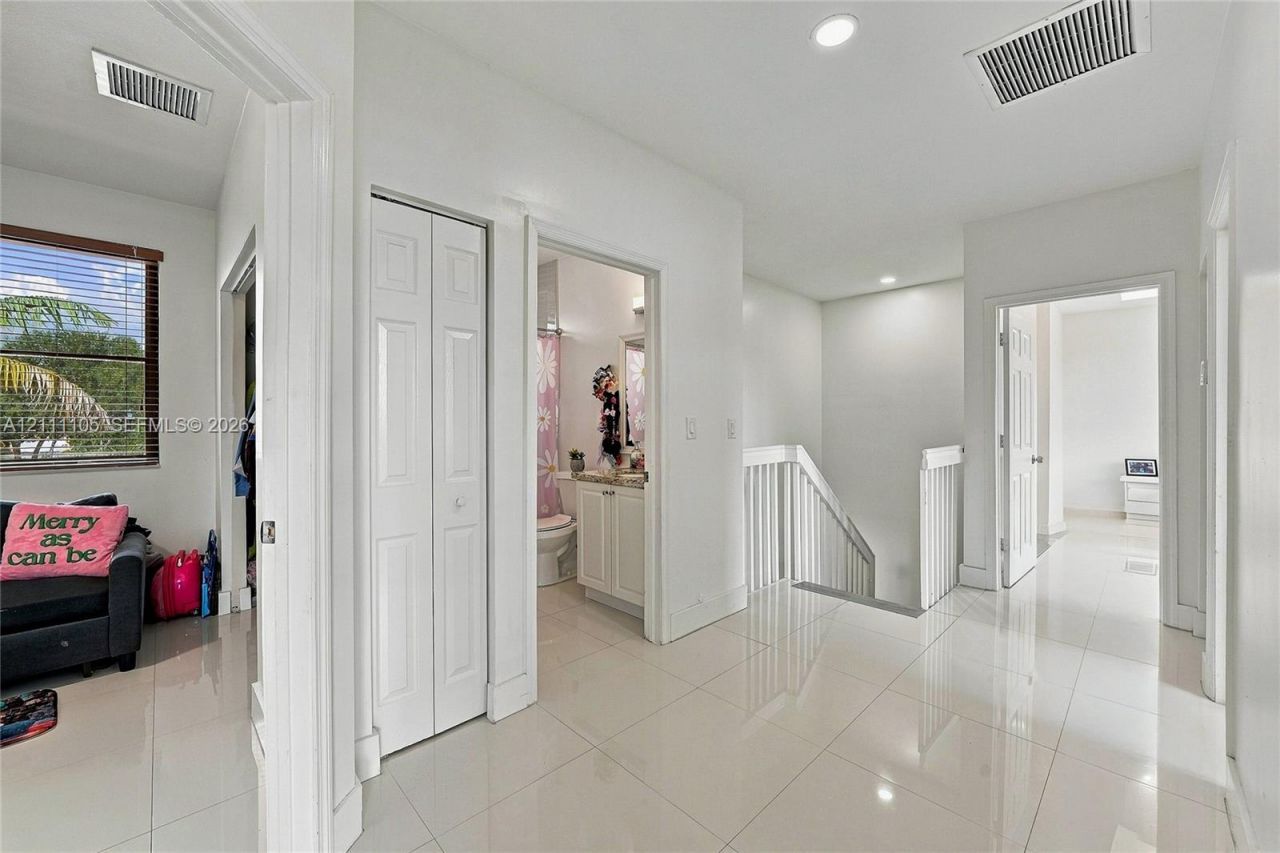 10852 SW 245th St , Homestead, FL 33032 Photo