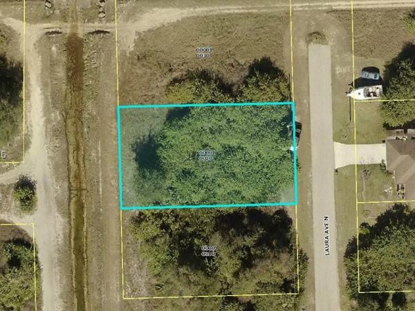7503 N Laura Ave. , Lehigh Acres, FL 33971