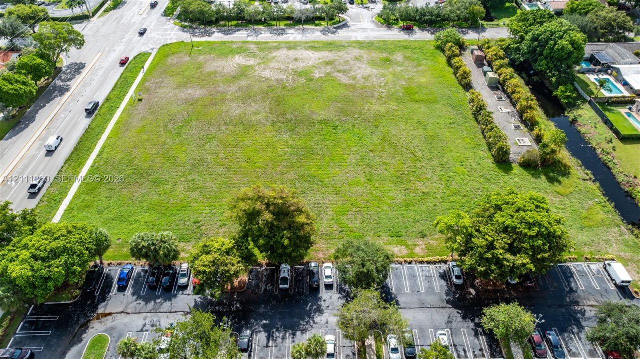 Royal Palm Dr , Coral Springs, FL 33071 Photo