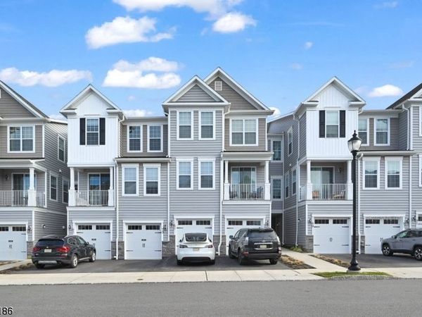 83 Sequoia Dr, Cedar Grove, NJ 07009