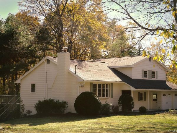 2790 Salt Point Turnpike , Clinton Corners, NY 12514