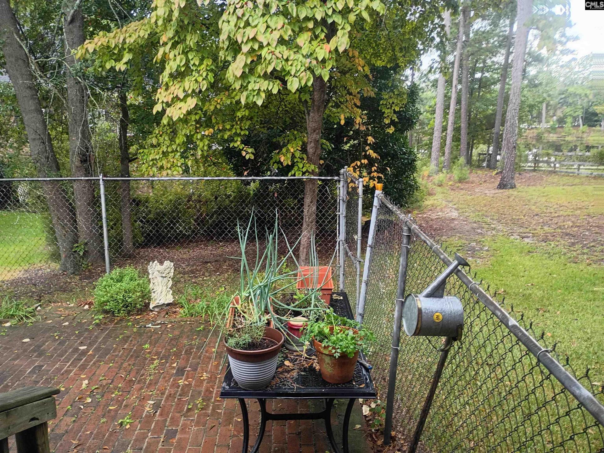 108 Lorick Circle Photo 36