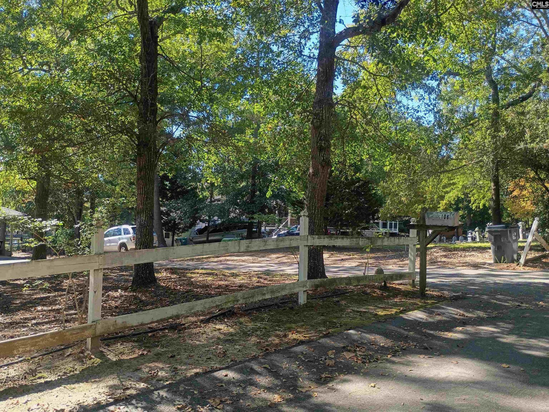 108 Lorick Circle Photo 5