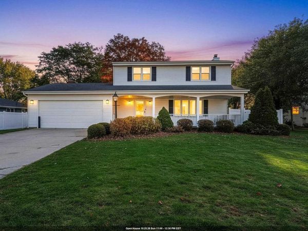 3901 DELAHAUT STREET, Green Bay, WI 54301