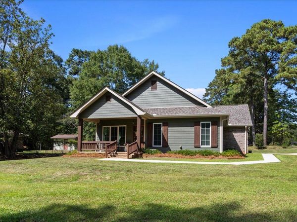 1473 W 20th St., Laurel, MS 39440