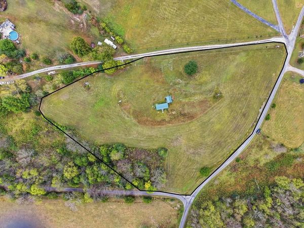 241 241 Cabin Hill Rd, Celina, TN 38551