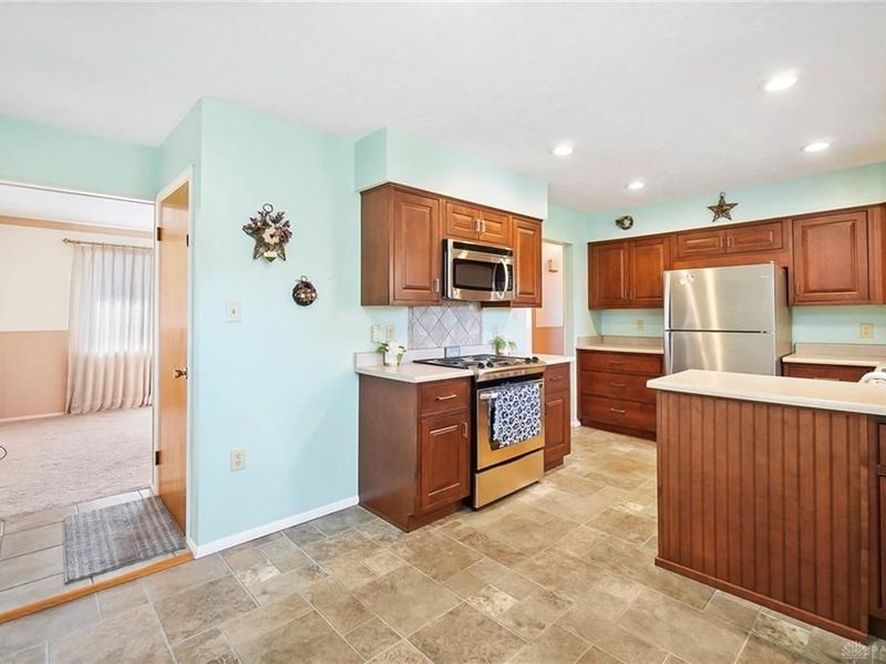 4803 Amesborough Road, Dayton, OH 45420 Photo 10