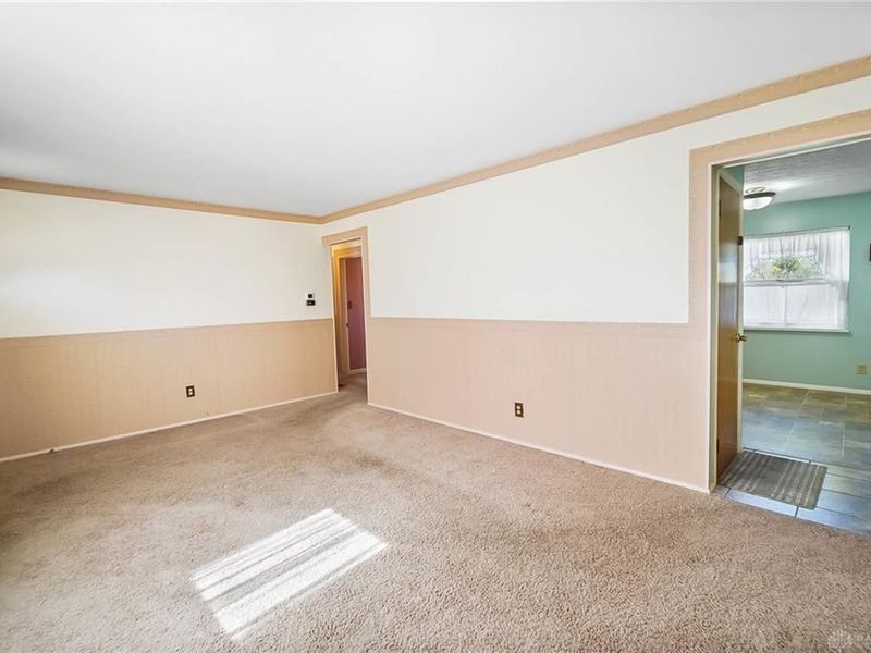4803 Amesborough Road, Dayton, OH 45420 Photo 6